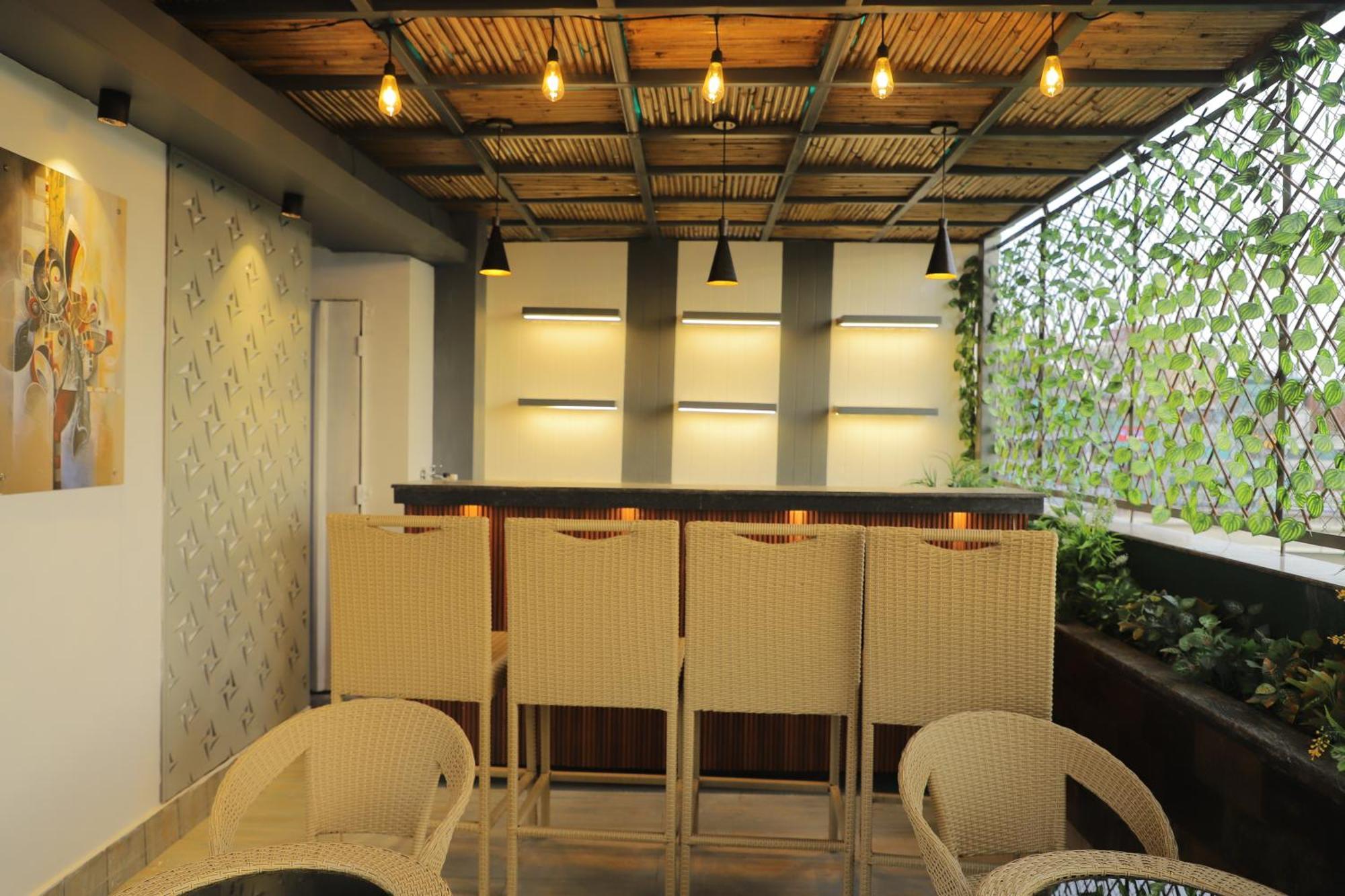 Hotel Haris Mg Road Gurugram Gurgaon Exterior photo